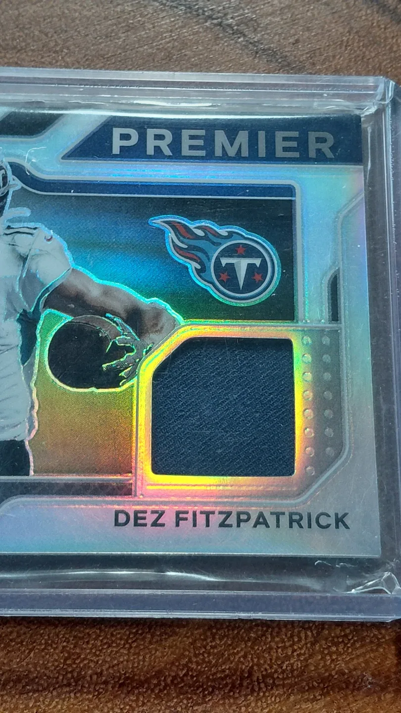 Dez Fitzpatrick Prizm Rookie Jersey Patch Premier Card image indicator(4)