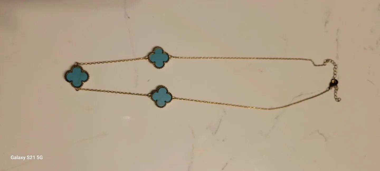 4 Clover Charm Necklace image indicator(2)