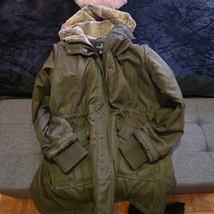 London Fog Olive Green Winter Parka - Size L