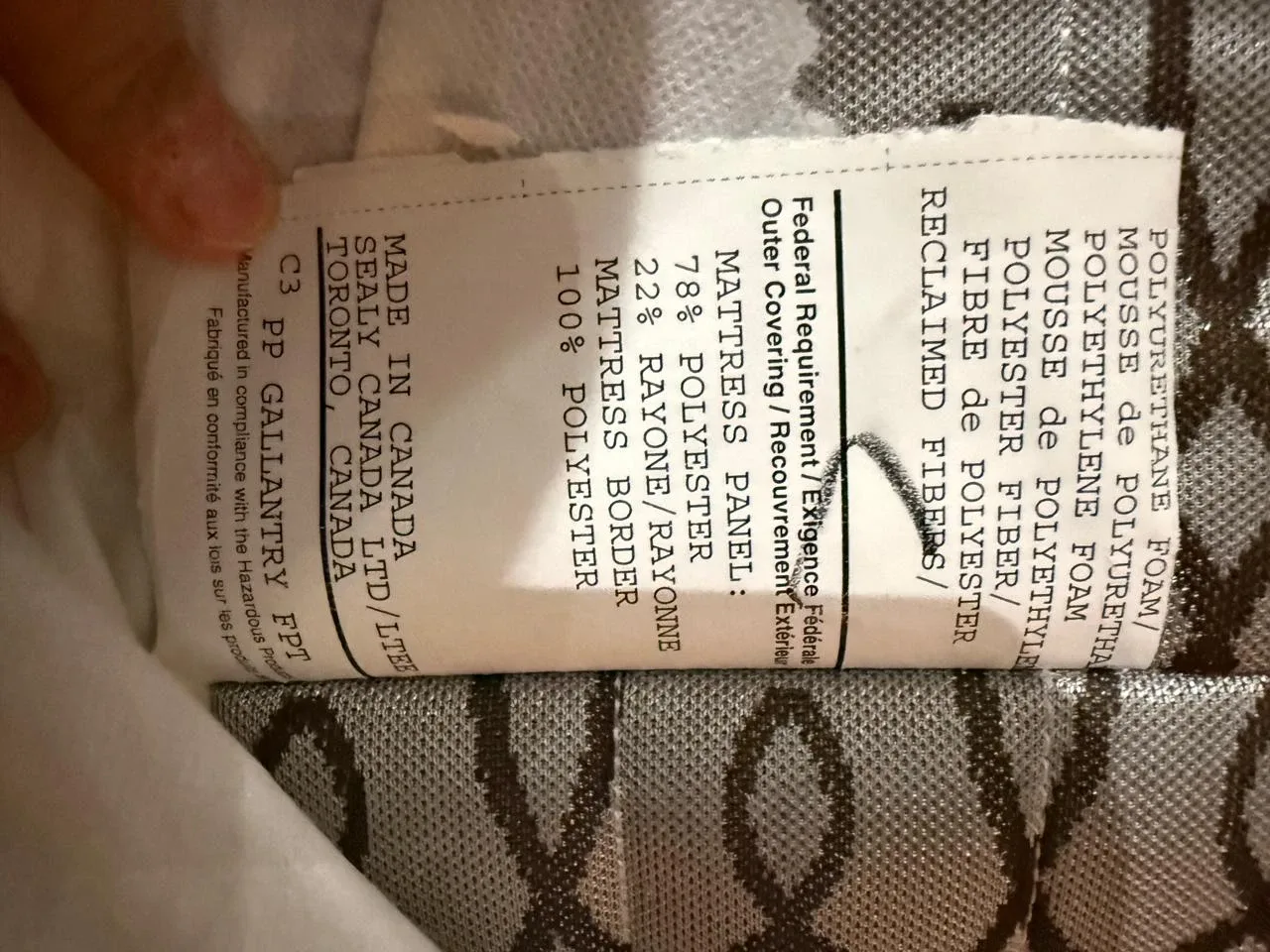 Queen size Sealy Mattress - Like New! image indicator(4)