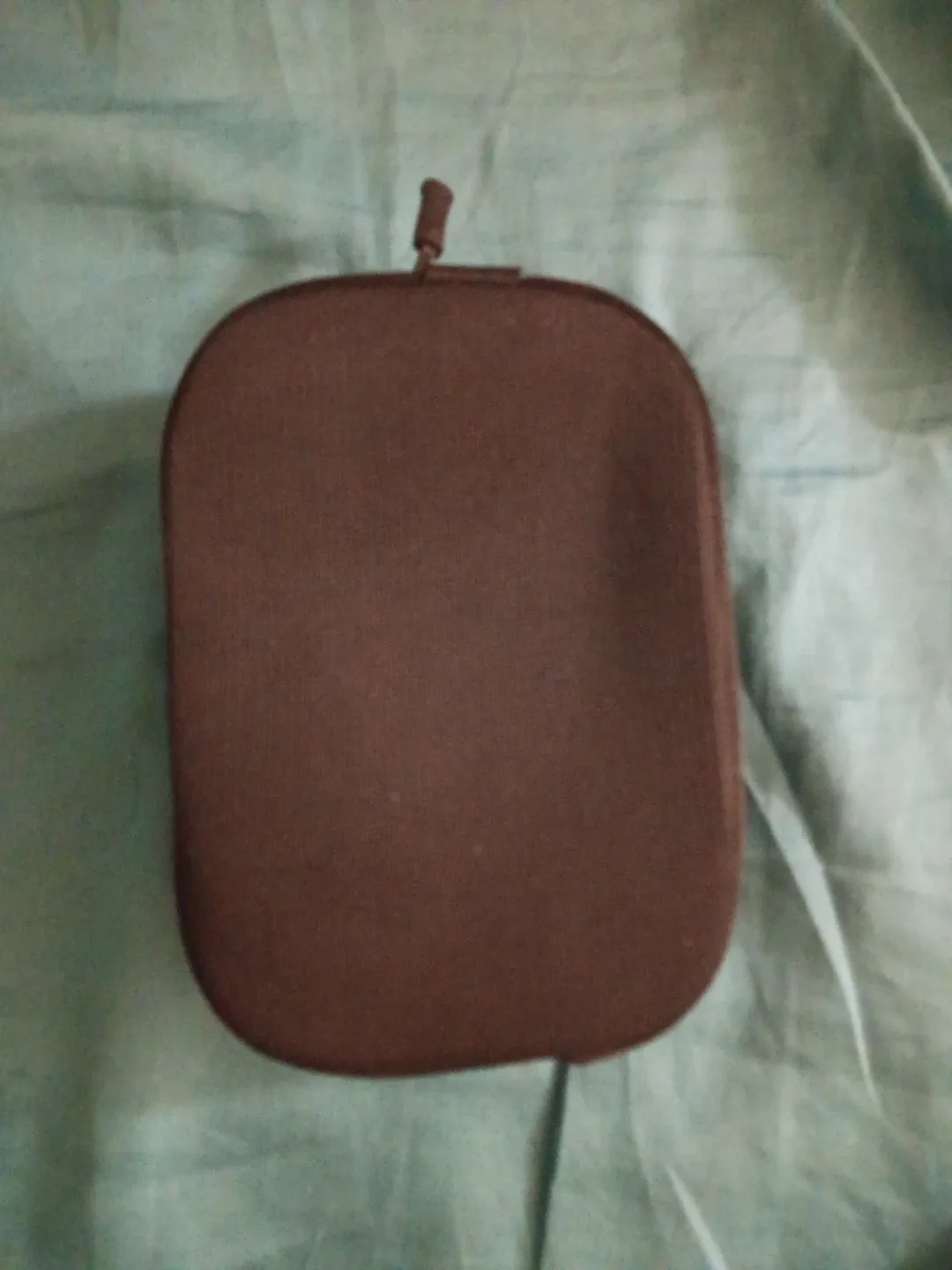 Beats Headphones Case - Brown image indicator(3)