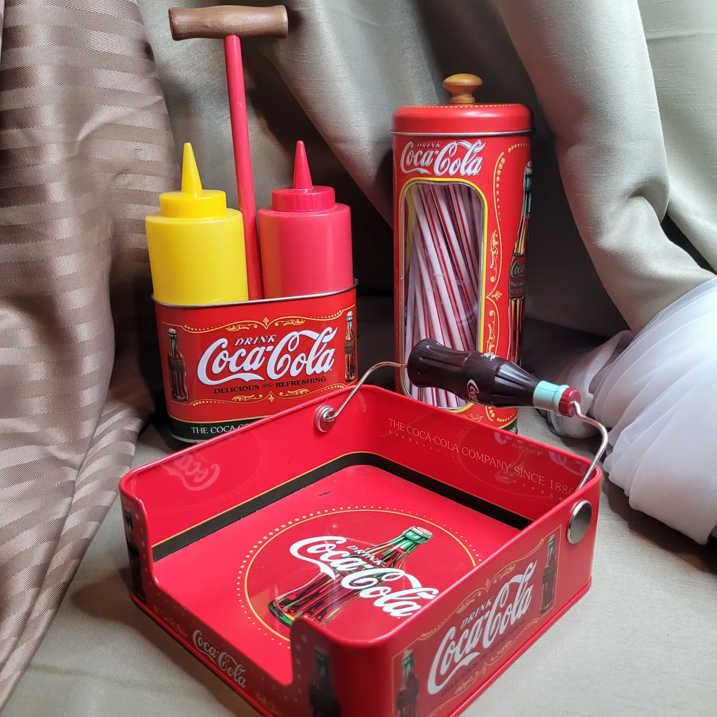 Lot of 3 Collectible Coca-Cola Tin Items... image indicator(3)