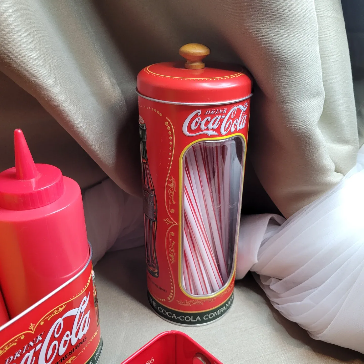 Lot of 3 Collectible Coca-Cola Tin Items... image indicator(9)