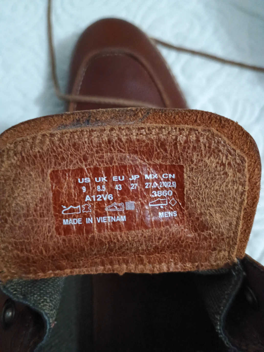 Timberland Brown Leather Boots - Size 9 - photo 2