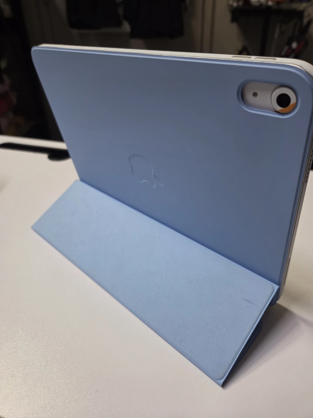 iPad A16 with Smart Cover - photo 3