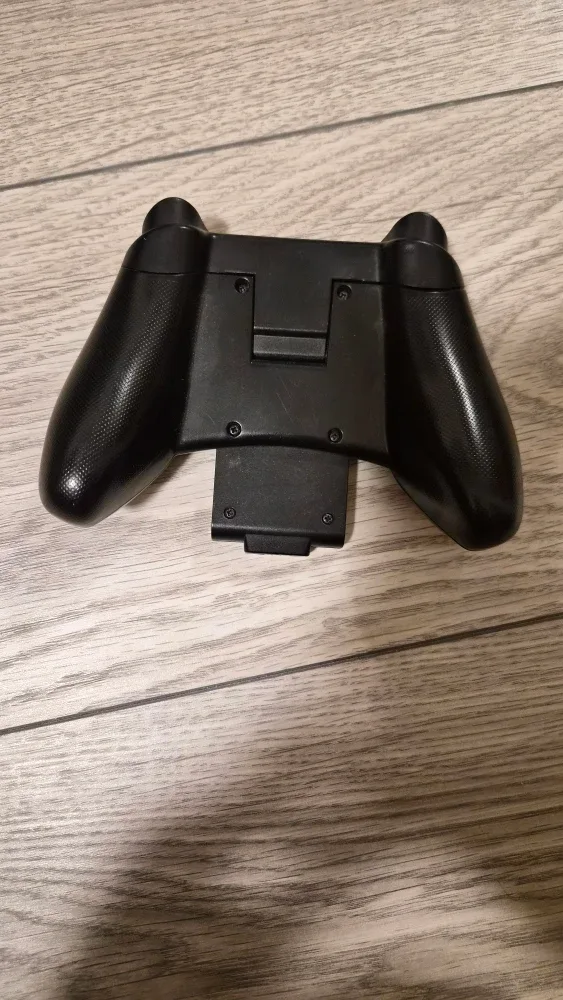 Nintendo Switch Comfort Grip image indicator(4)