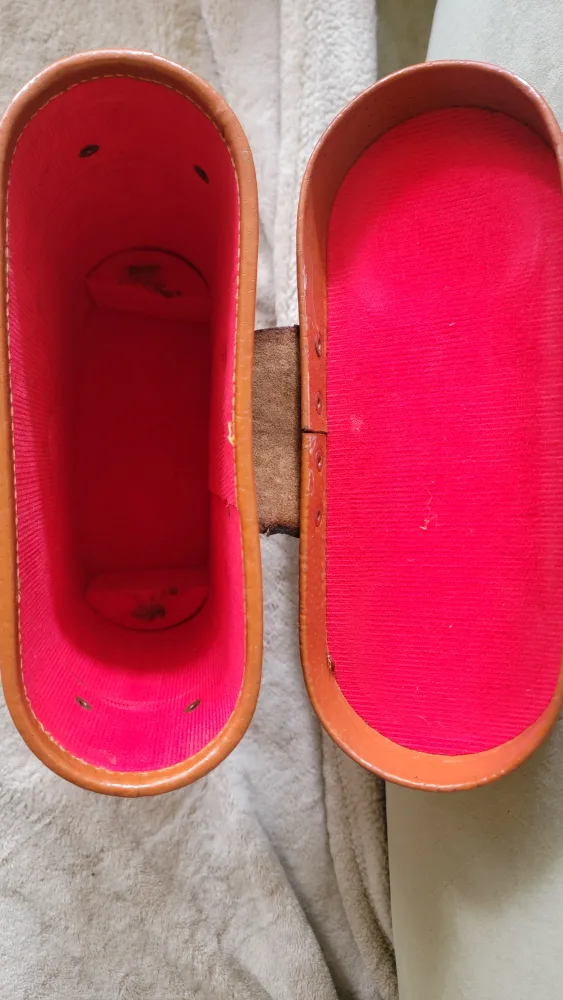 Otto Fischer 7x50 Binoculars with Case image indicator(3)