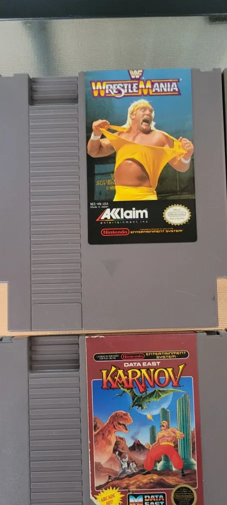 5 Nintendo NES Game Cartridges Bundle image indicator(2)