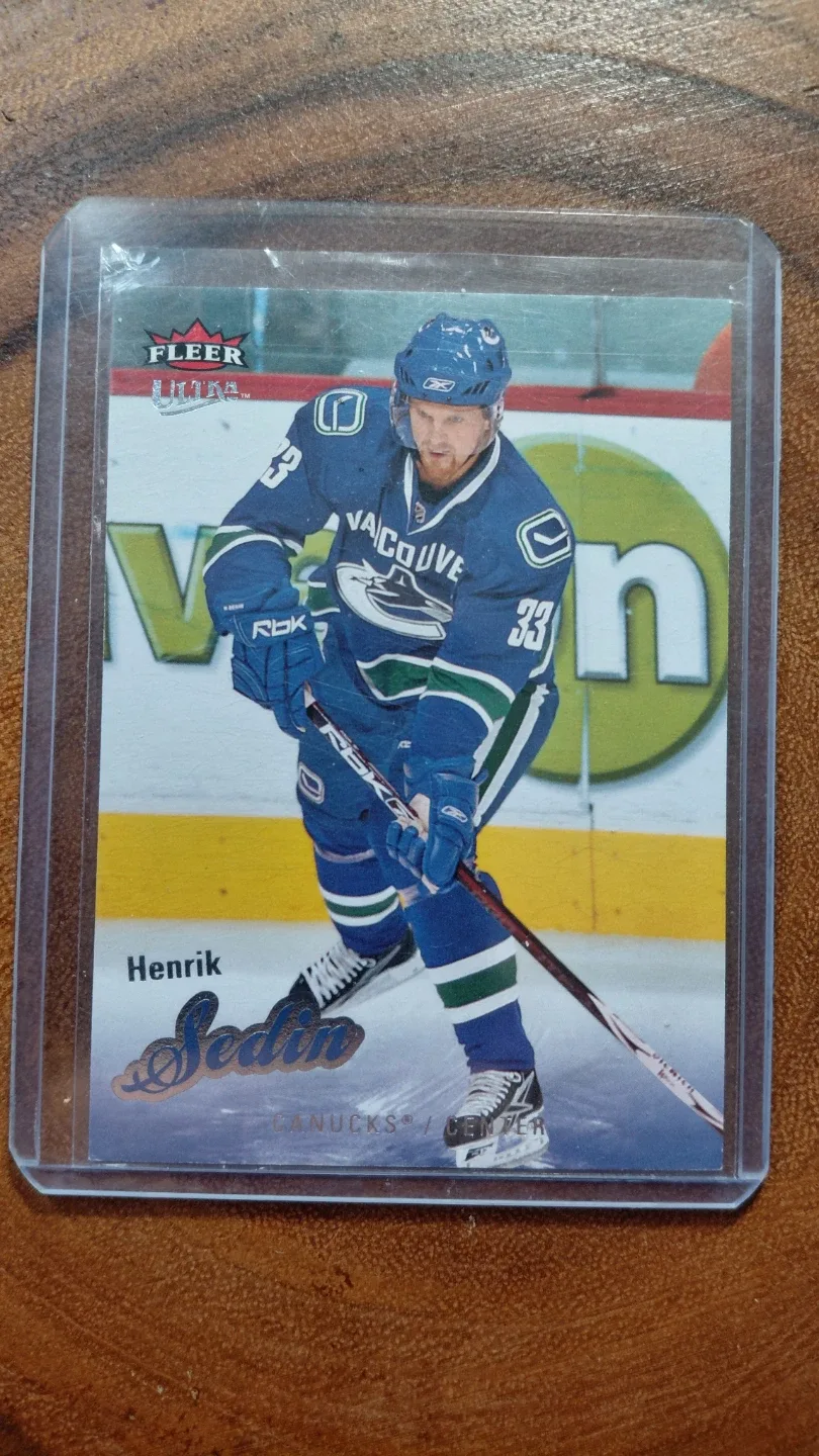 Henrik Sedin 2008-09 NHL Fleer Ultra Hockey Card