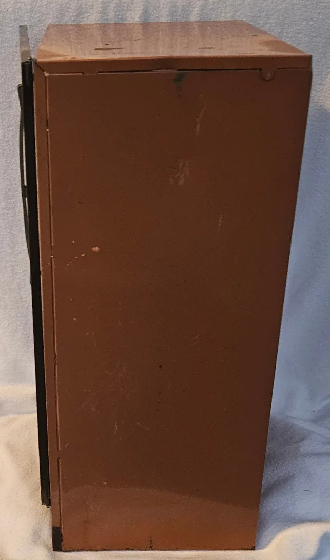 Vintage Wolverine Toy Company Tin Refrigerator Sunny Suzy Brown image indicator(5)