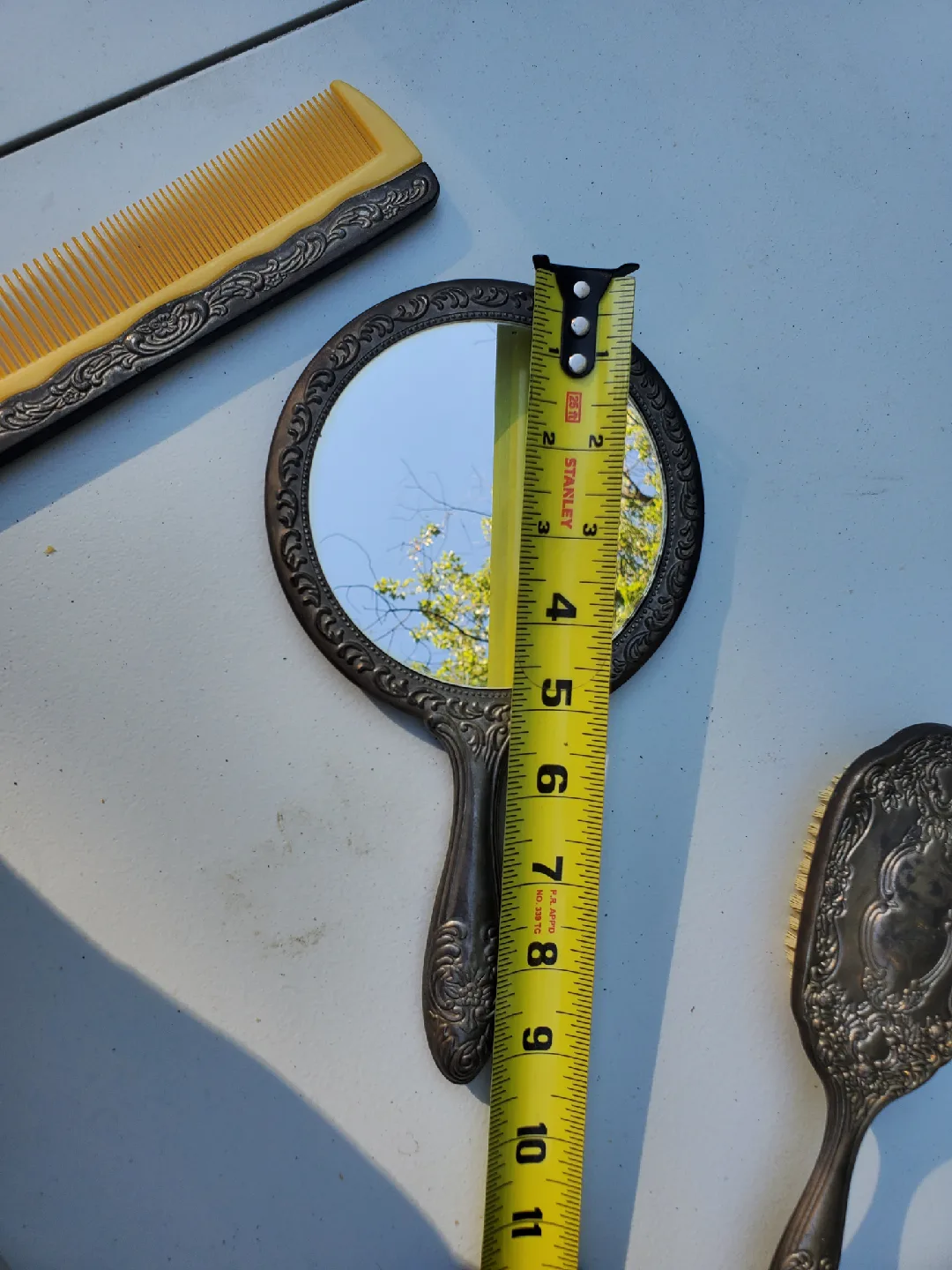 Vintage Vanity Set - Mirror, Brush, Comb image indicator(3)