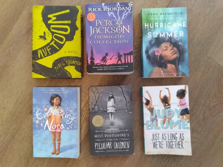 6 Assorted books thumbnail