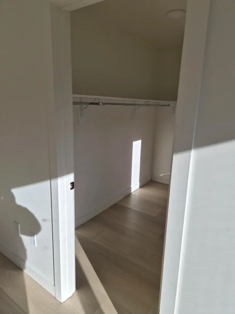 Rent condo image indicator(8)