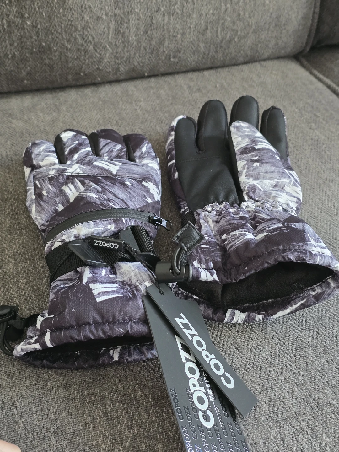 COPOZZ Ski/Snow Gloves - Size M - photo 4