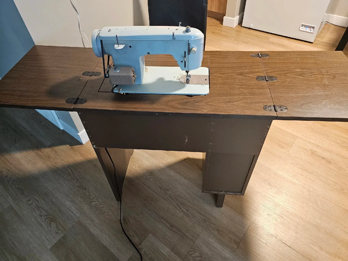 Brother Project 551 Sewing Machine with Cabinet