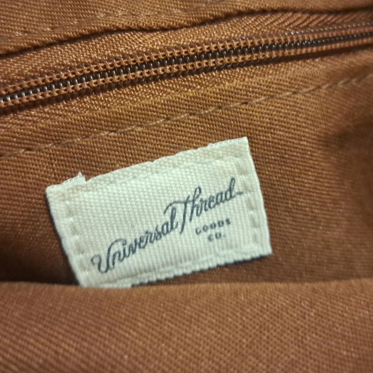 Small tan purse/wallet image indicator(4)