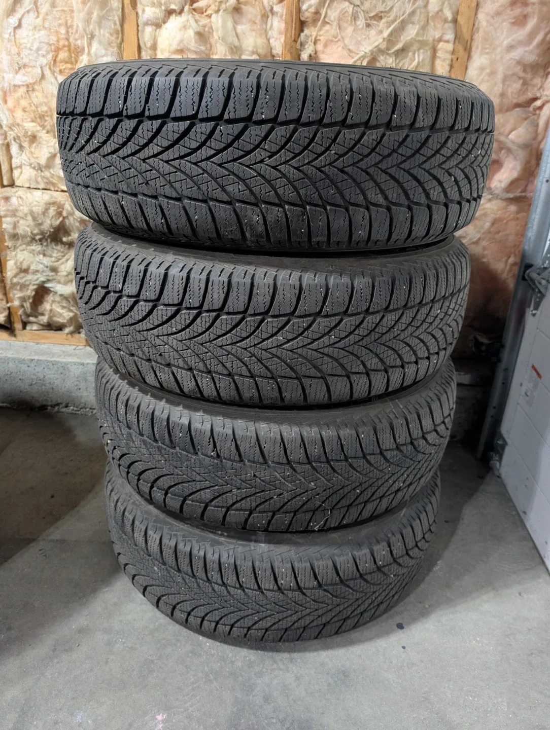 (4)-225/65R17 Winter Tires On Steel Rims Off 2021 Buick Envision image indicator(6)