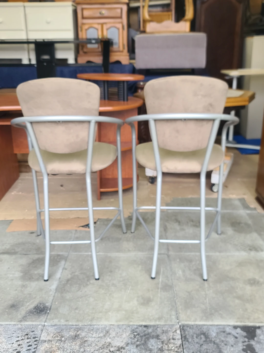 Set of 2 Beige Bar Stools - photo 2