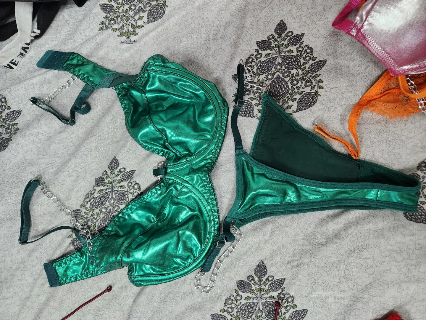 Bikini sets image indicator(4)