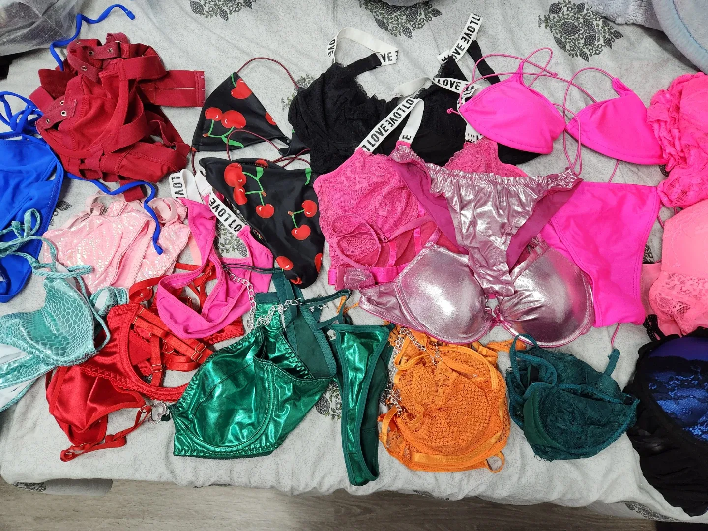 Bikini sets image indicator(7)