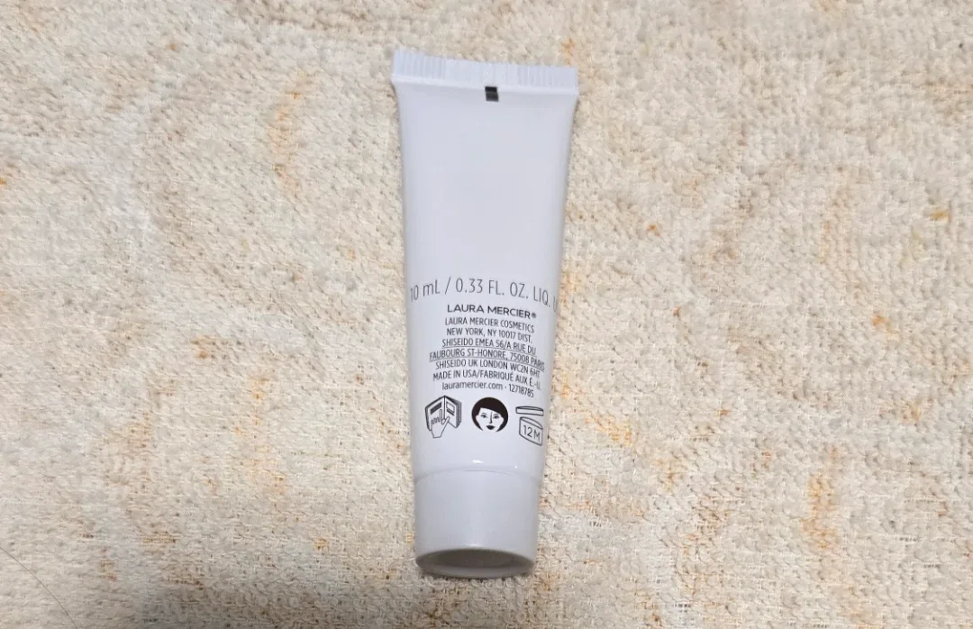 Laura Mercier Pure Canvas Hydrating Primer - 10mL image indicator(2)