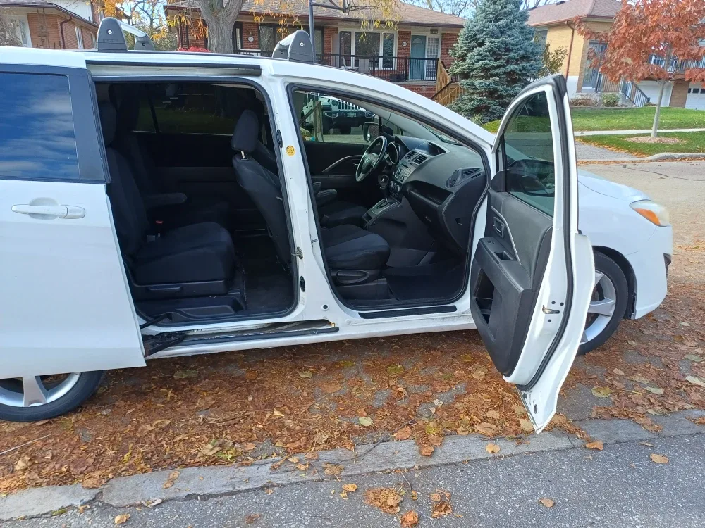 2013 Mazda 5 Minivan image indicator(6)