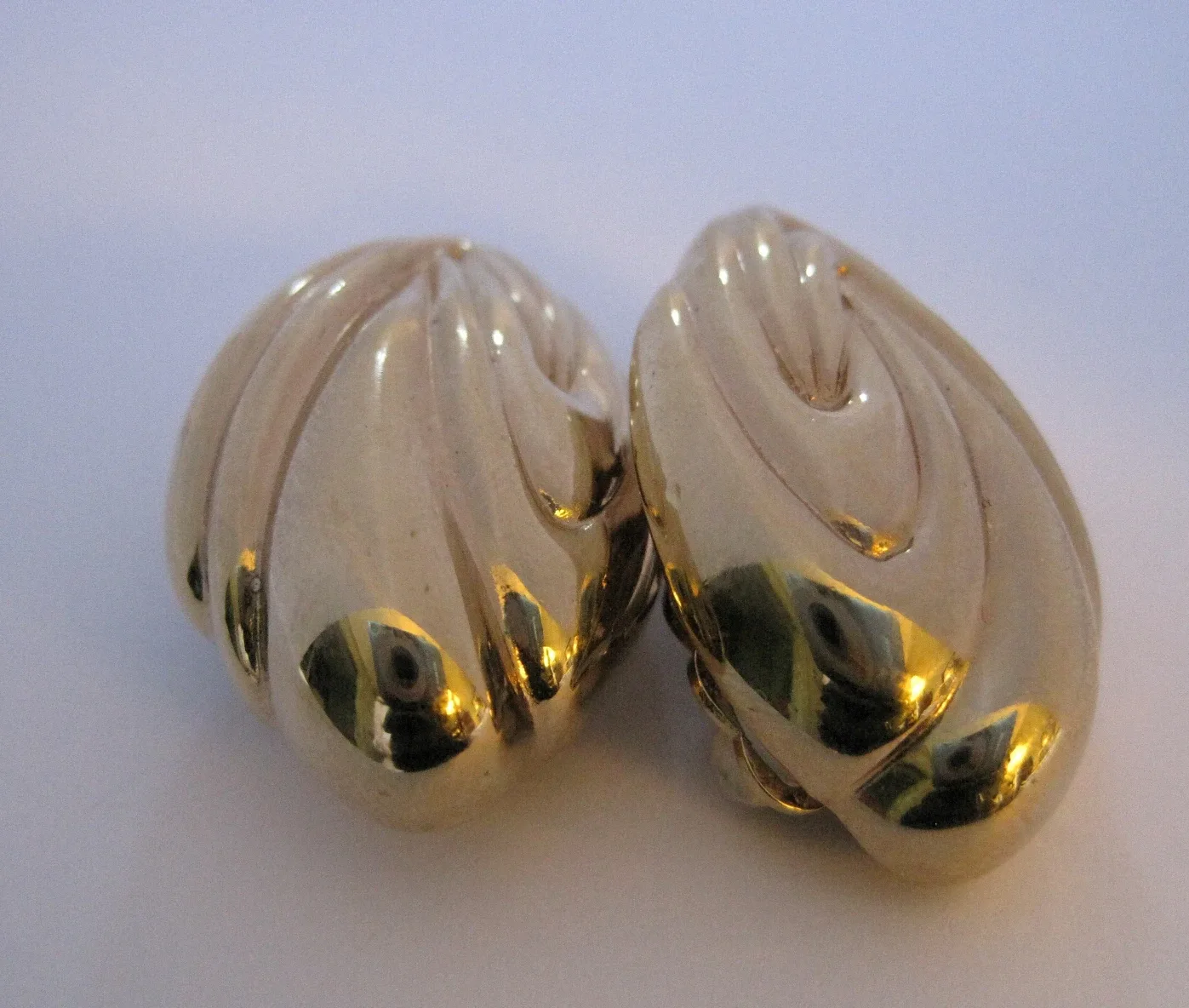 Vintage Gold Tone Clip Earrings