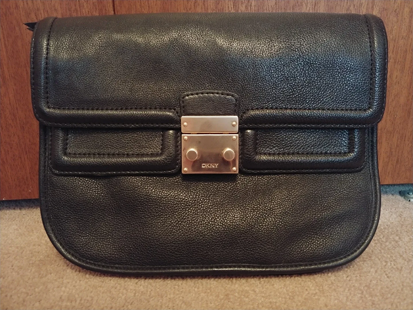 DKNY Black Leather Shoulder Bag image indicator(3)