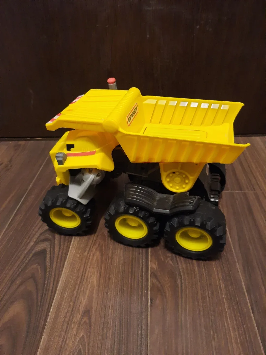 $30 Matchbox Rocky the Robot Truck Vehicle image indicator(2)