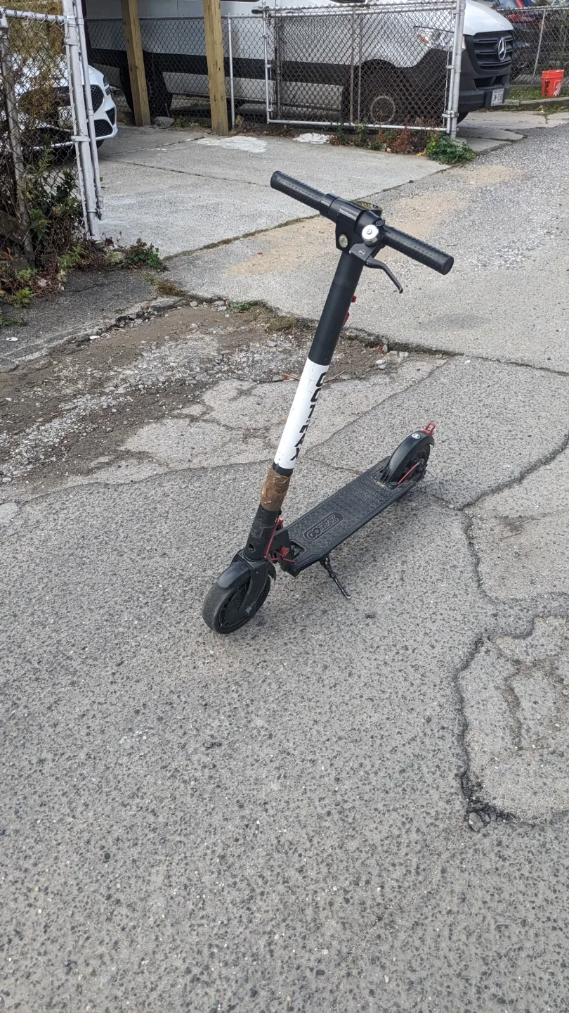 GOTRAX Electric Scooter image indicator(2)