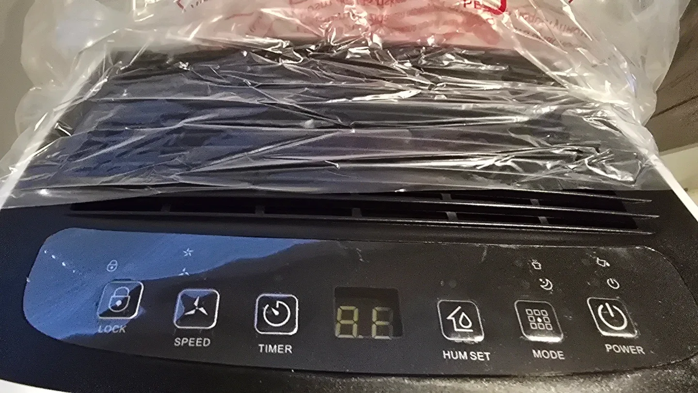 Costway Dehumidifier - New! image indicator(2)