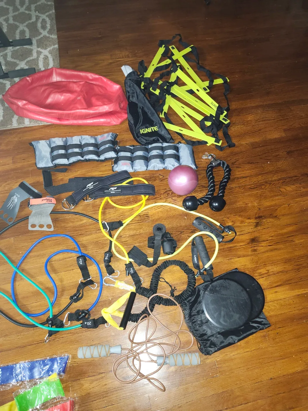 Mixed Home Gym Equipment Set - Everything that you need image indicator(5)