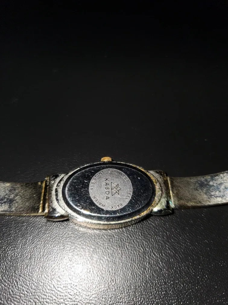 Kasda Quartz 2030 Gold Watch image indicator(3)