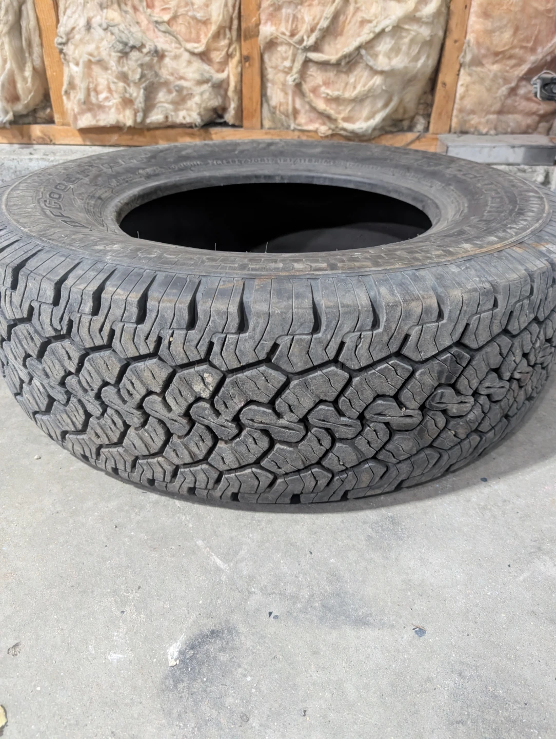 (1)-LT265/70R17 BFGoodrich Rugged Trail T/A Load Range "E" - photo 5