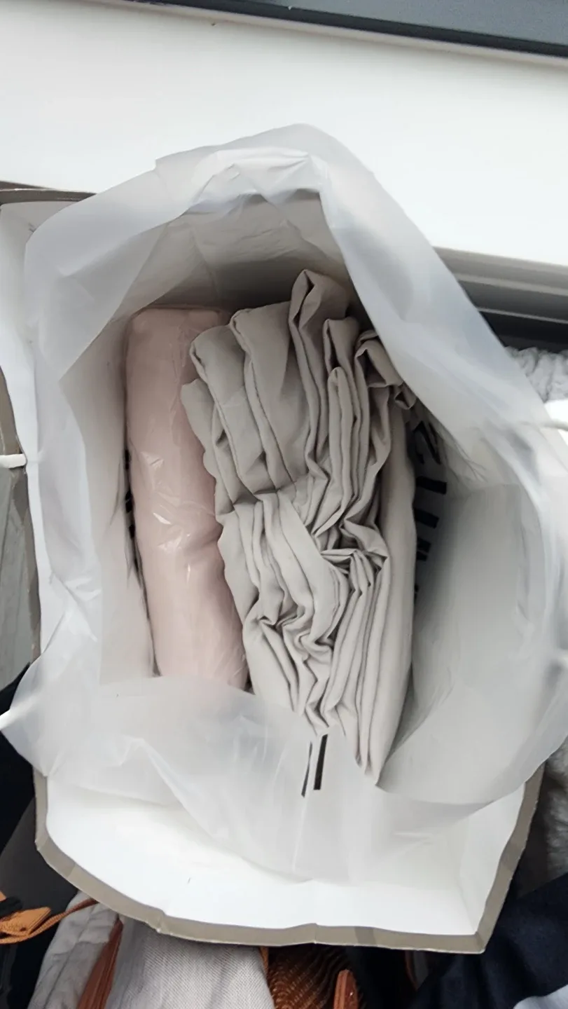 Pink and Beige Bed Sheet Set