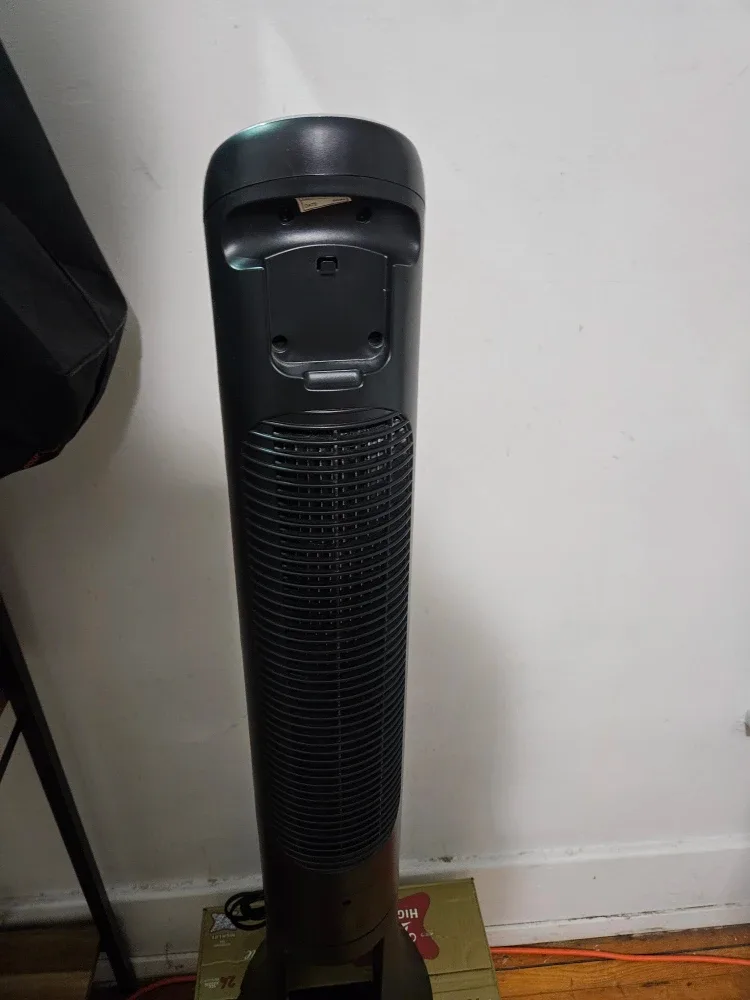 Honeywell QuietSet Tower Fan - Black image indicator(2)