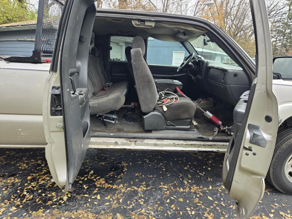 2005 Chevrolet 2500 HD - photo 3