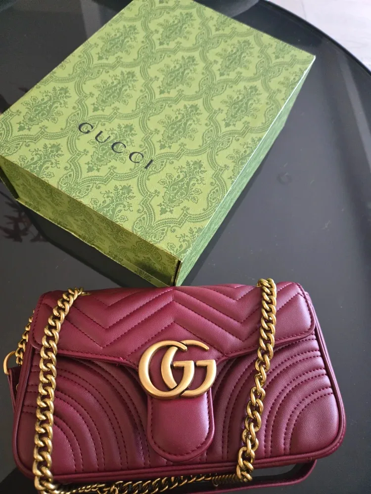 Gucci Marmont Mini Shoulder Bag & Wallet image indicator(6)