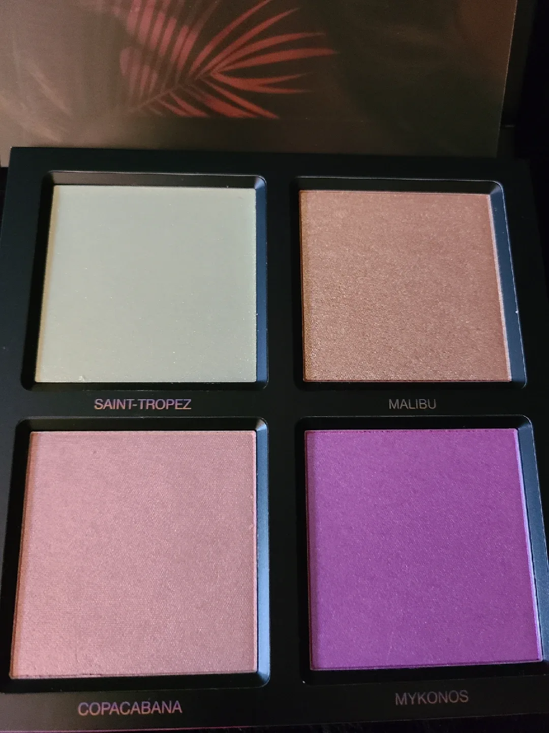 Huda Beauty Summer Highlighter Palette thumbnail