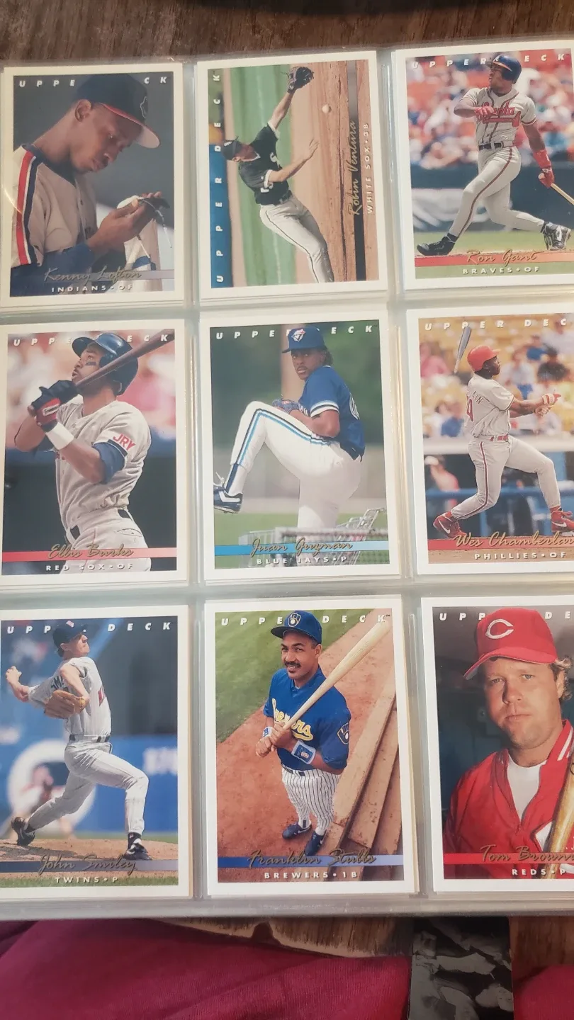 Baseball Collectors Trading Cards Binder image indicator(6)
