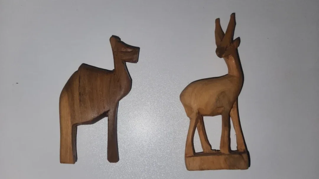 Hand carved wooden animals image indicator(6)