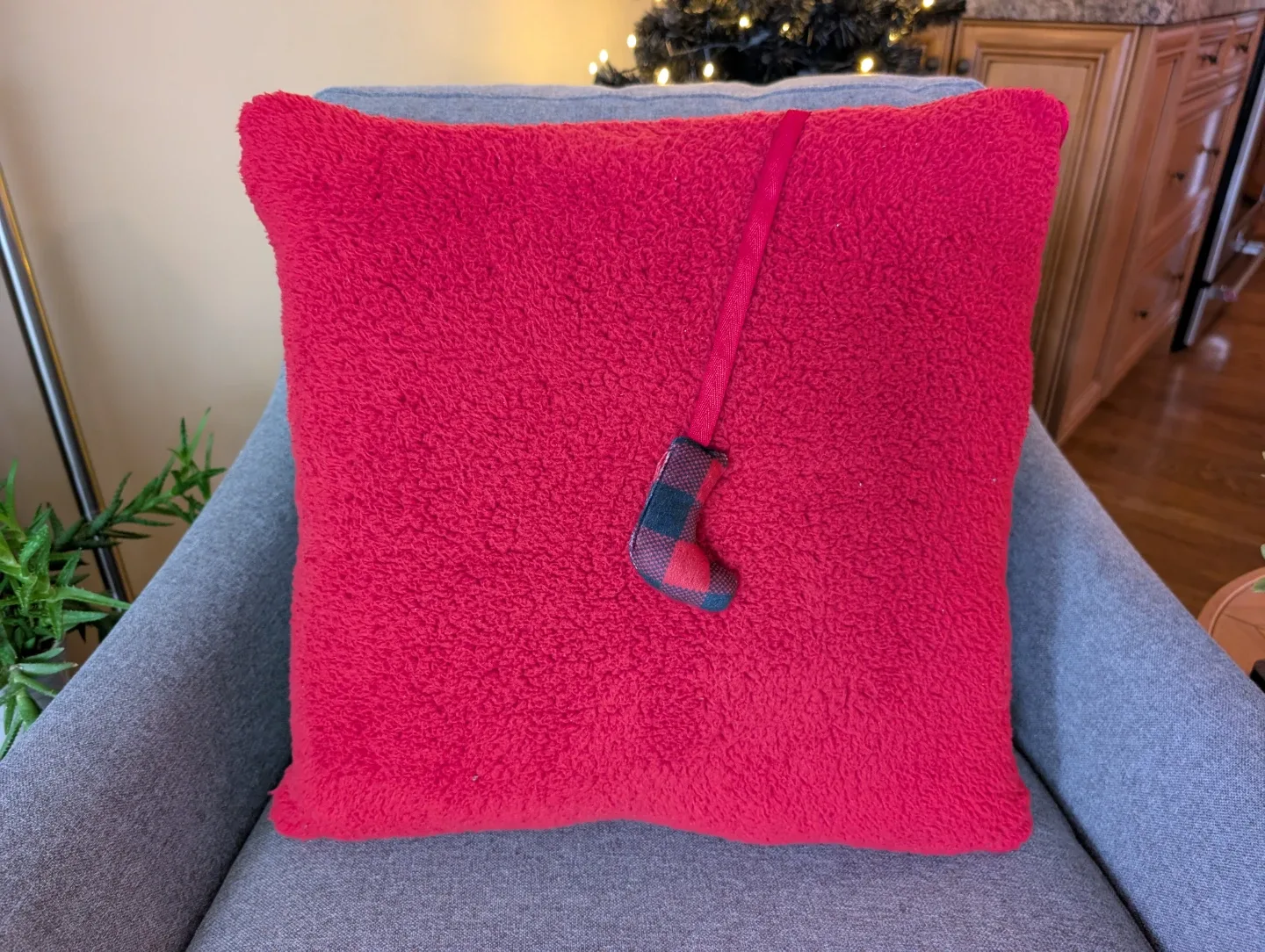SUPER FUN ADVENT CALENDAR CUSHION image indicator(4)