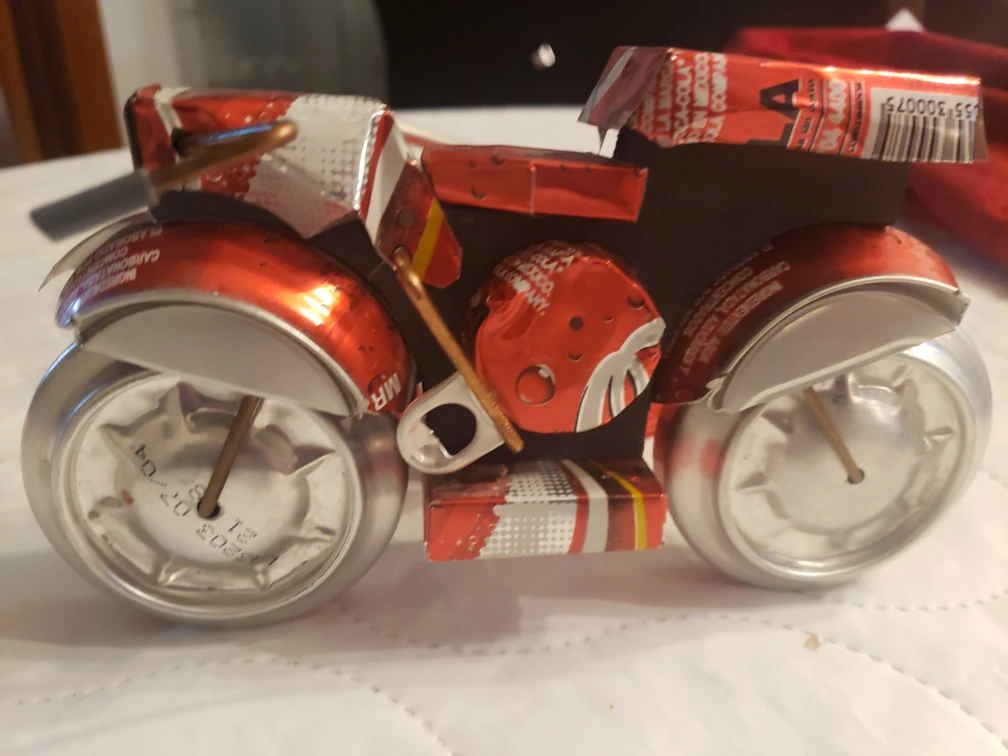 Coca-Cola Can Motorcycle Sculpture - photo 5