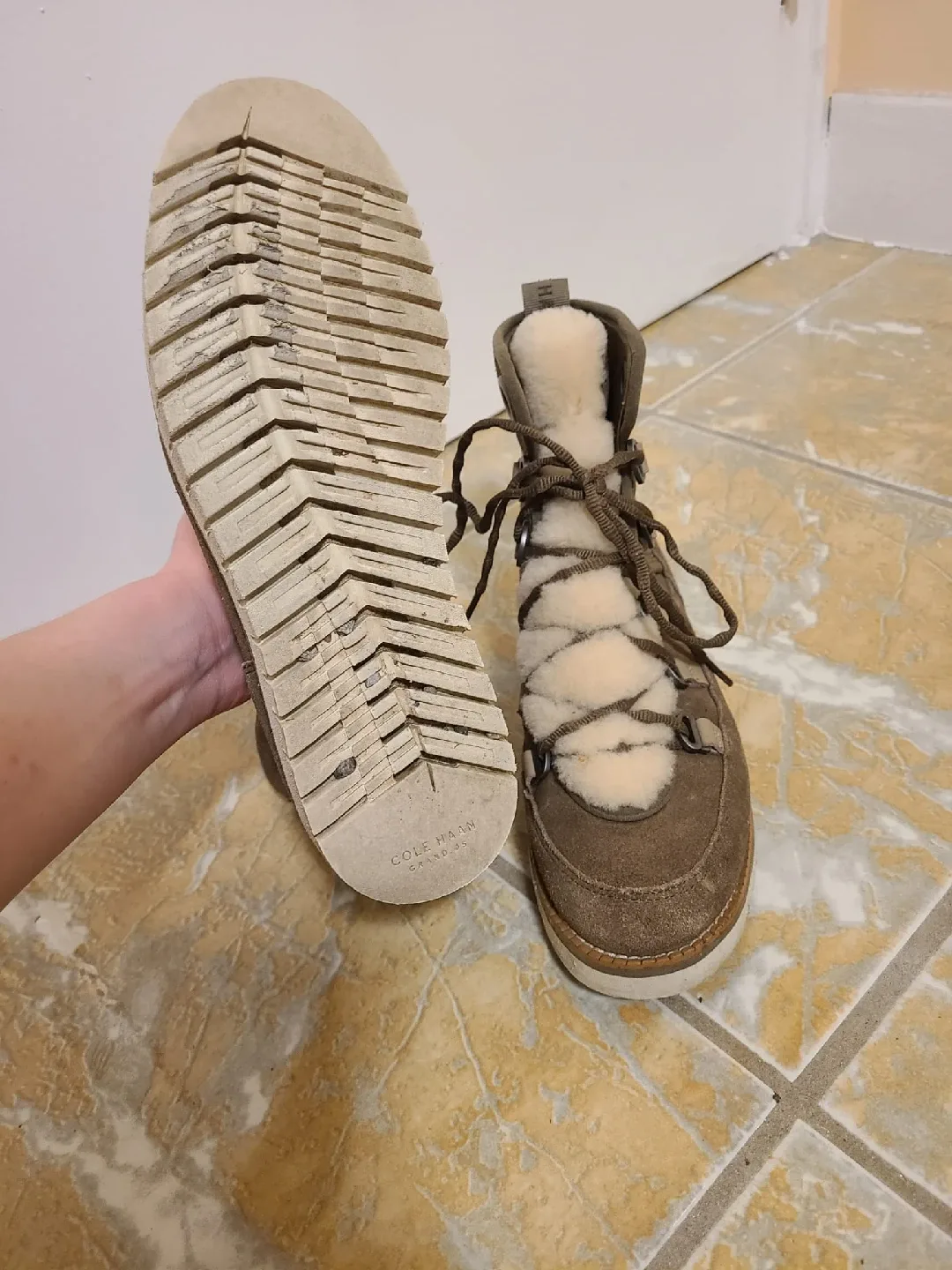 Waterproof Boots - Size 6 1/2 🥕 image indicator(5)