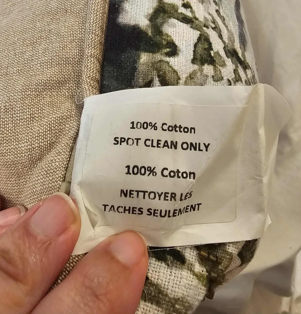 Multi-Coloured "Joy to the World" Christmas Decorative Pillow image indicator(4)