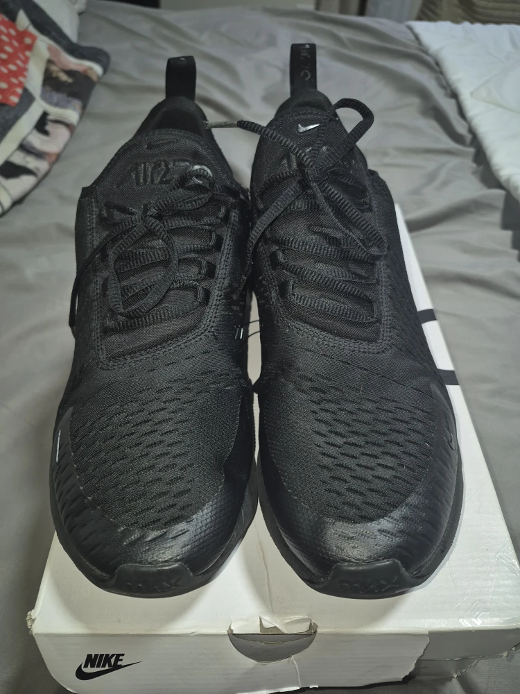 Nike Air Max 270 - Black - Size 11 - photo 3