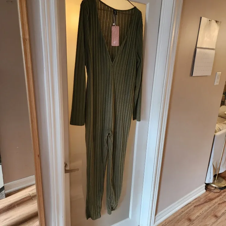 SHEIN Curve 2XL Olive Green Jumpsuit - New with Tags! image indicator(5)