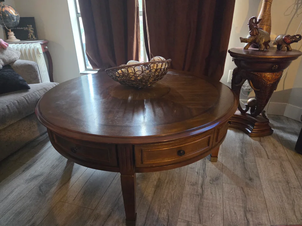 Round Wood Coffee Table with Drawers image indicator(2)