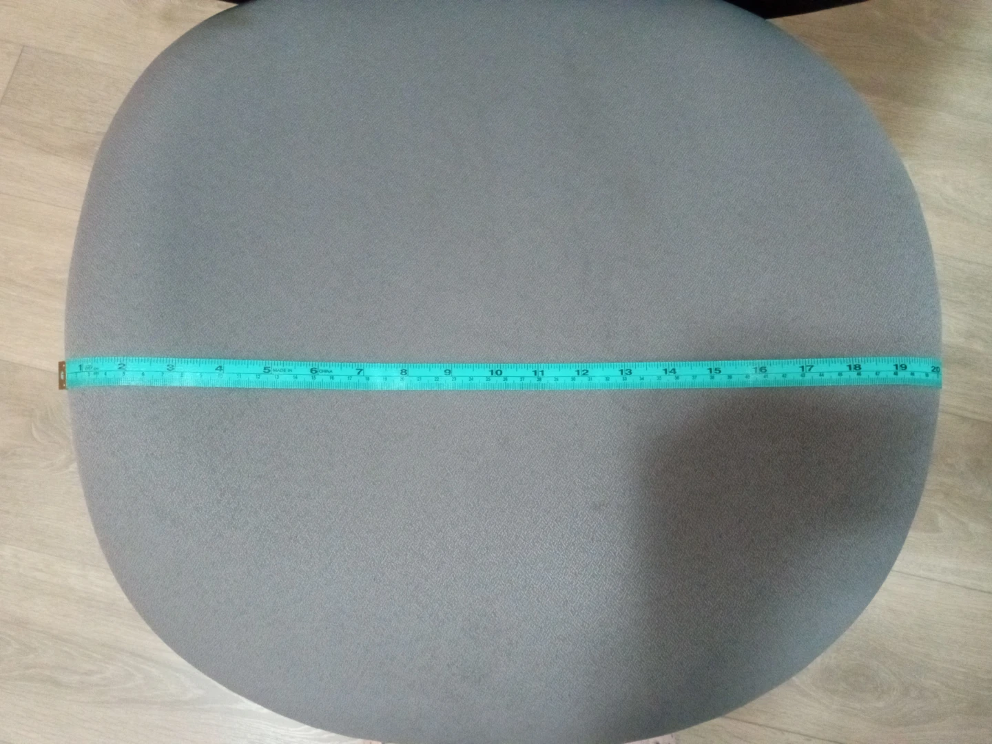 High quality office chair w arms and wheels - photo 4