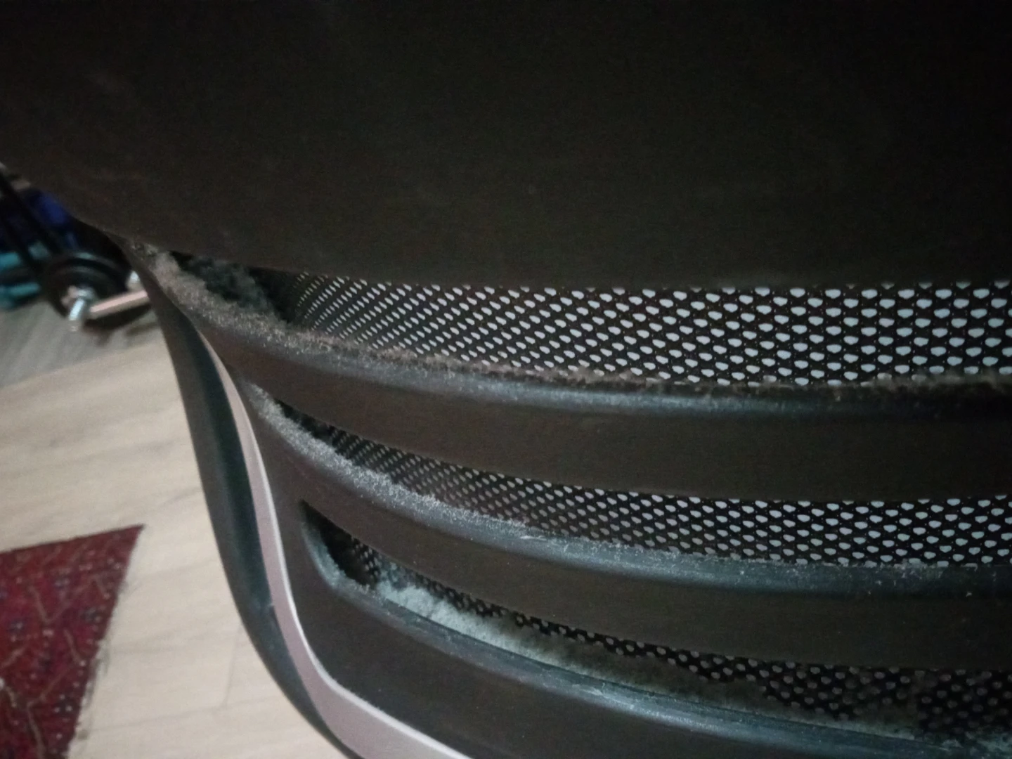 High quality office chair w arms and wheels - photo 5